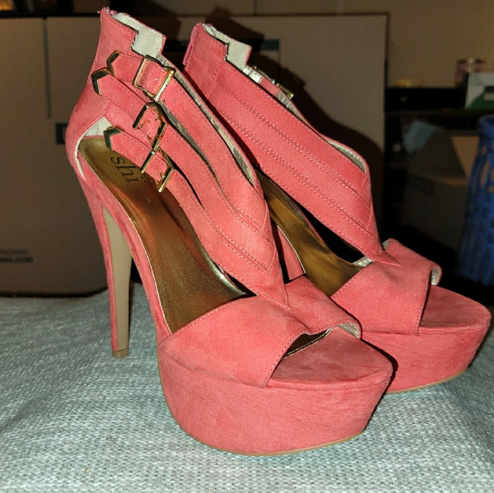 4in Heel with a Platform